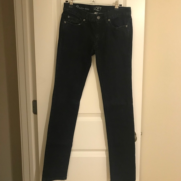 Loft Modern Skinny Jeans in Dark Wash - 0/25R - Picture 4 of 4
